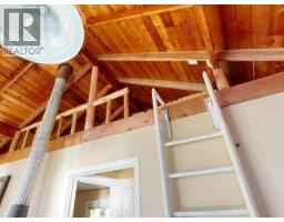 9302 Powell Lake, Powell River, BC  Photo 15
