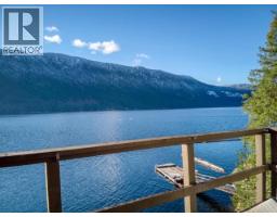 9302 Powell Lake, Powell River, BC  Photo 20
