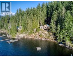 9302 Powell Lake, Powell River, BC  Photo 21