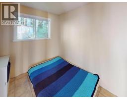 9302 Powell Lake, Powell River, BC  Photo 8