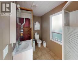 9302 Powell Lake, Powell River, BC  Photo 9