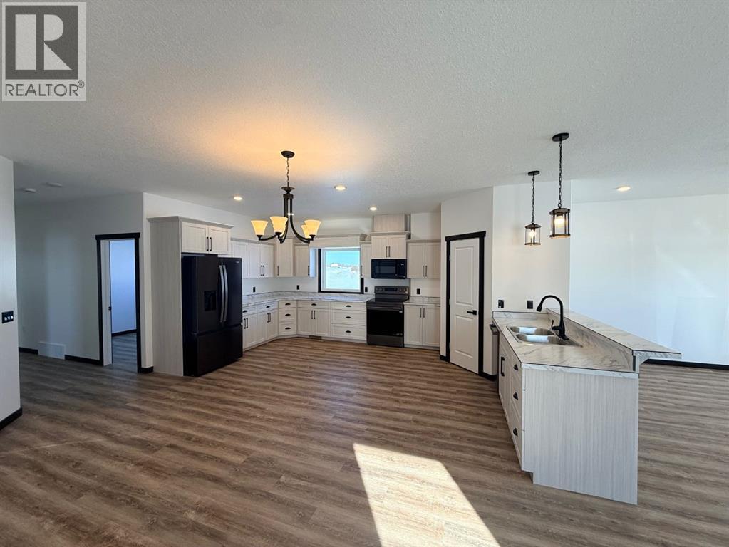 10406 105A Ave - 11