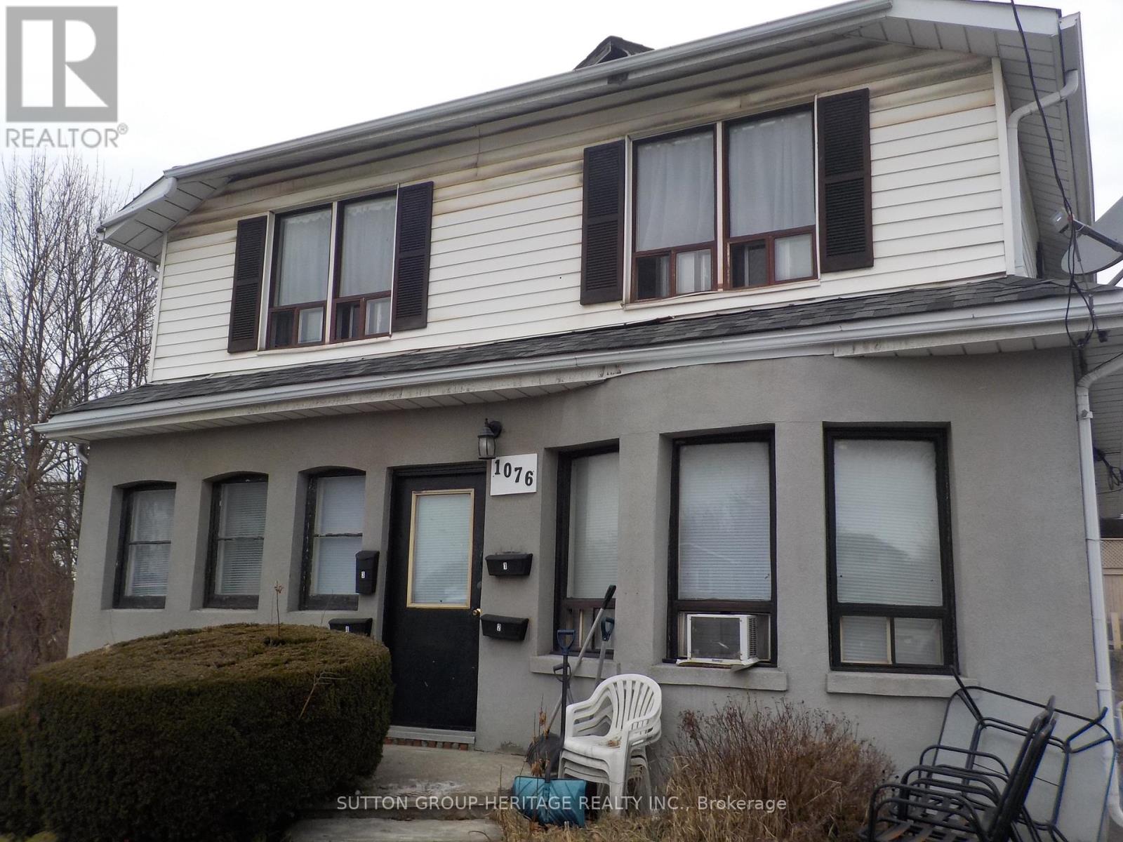 1076 KING STREET E - 2