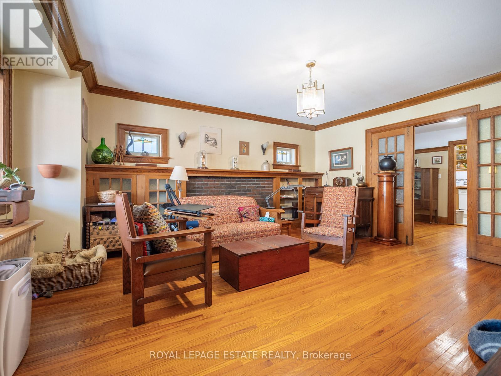 2275 QUEEN STREET E - 16