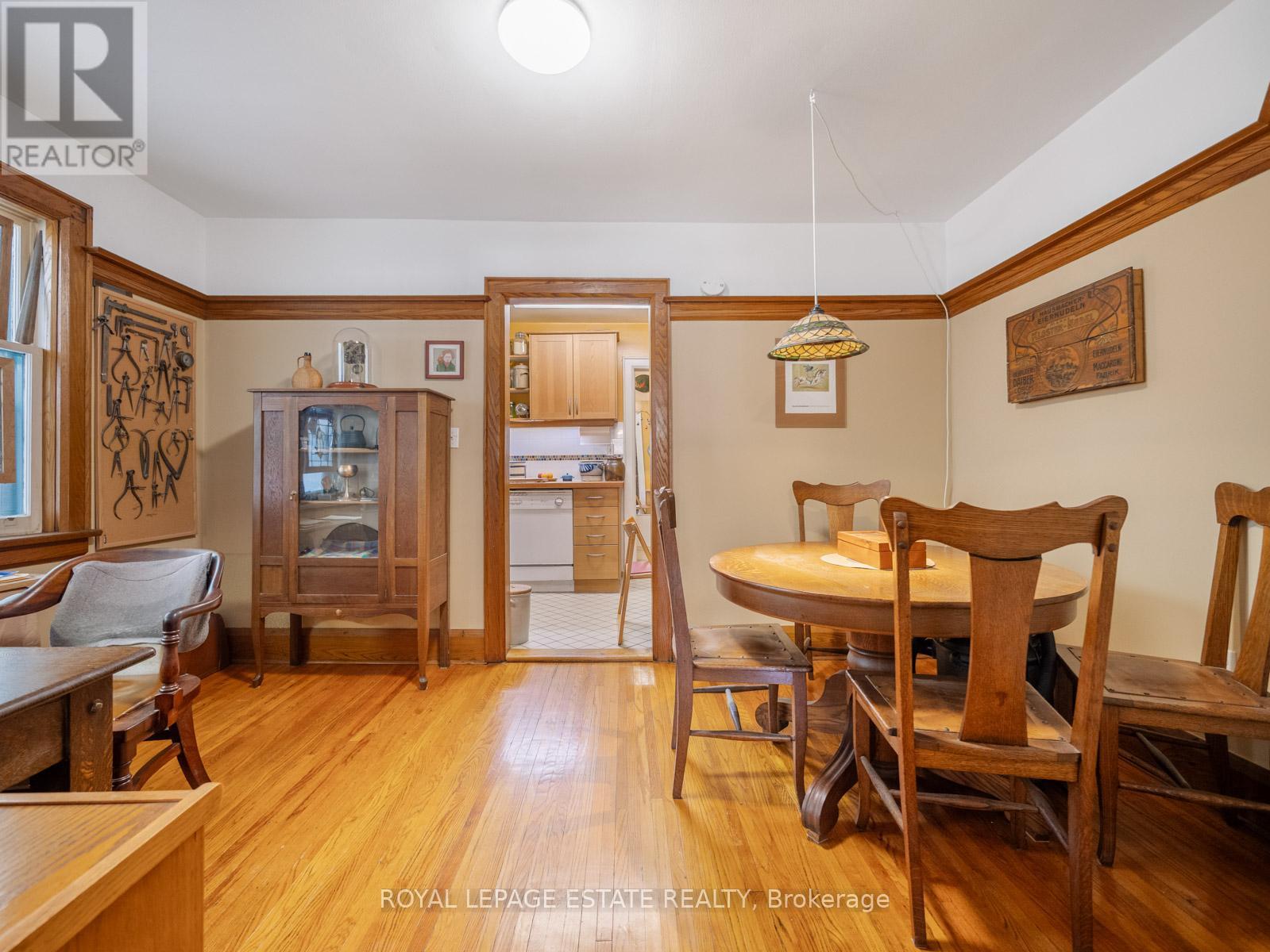 2275 QUEEN STREET E - 23