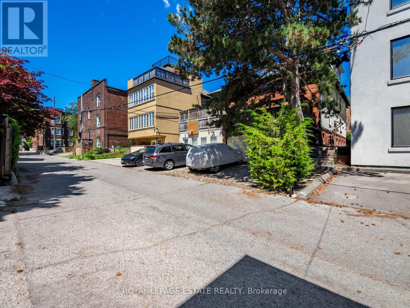 2275 QUEEN STREET E - 34