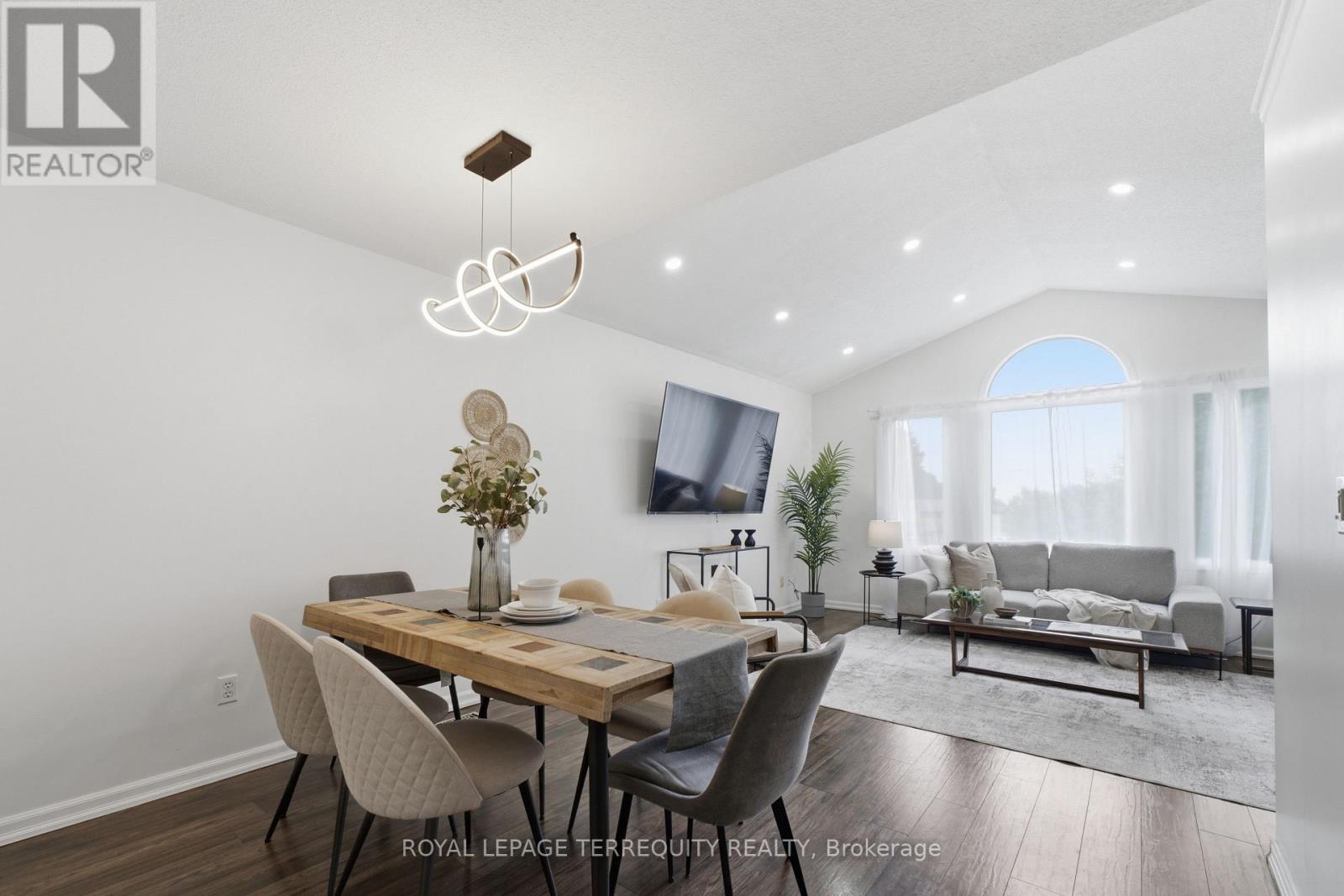 48 BORLAND COURT - 11
