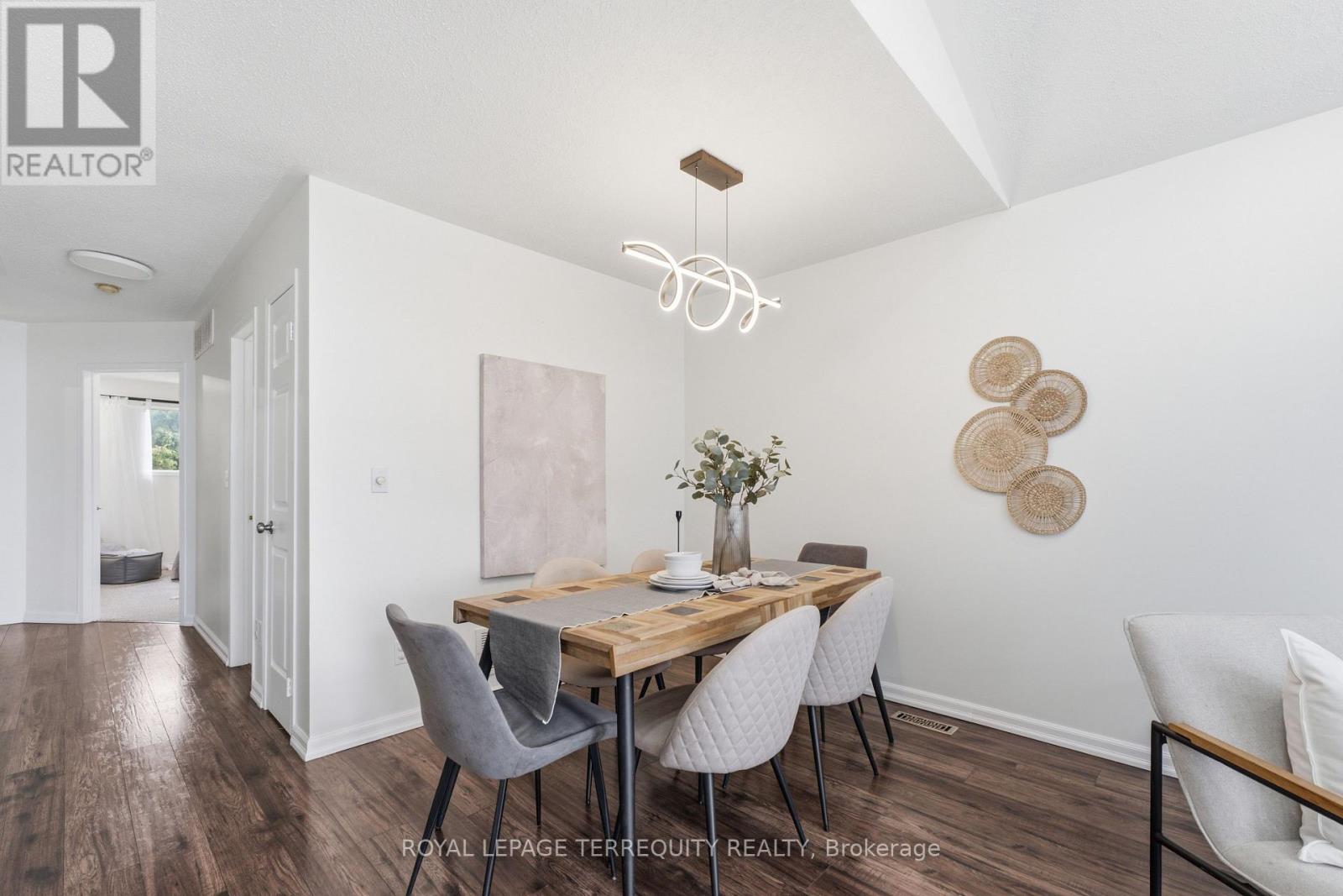 48 BORLAND COURT - 12