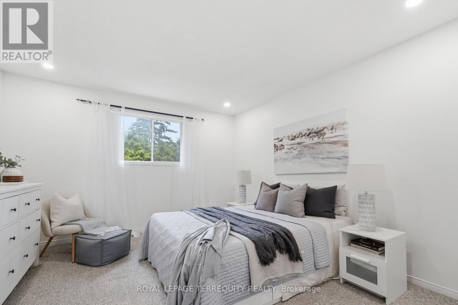 48 BORLAND COURT - 16