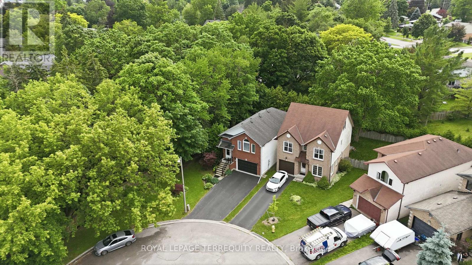 48 BORLAND COURT - 22