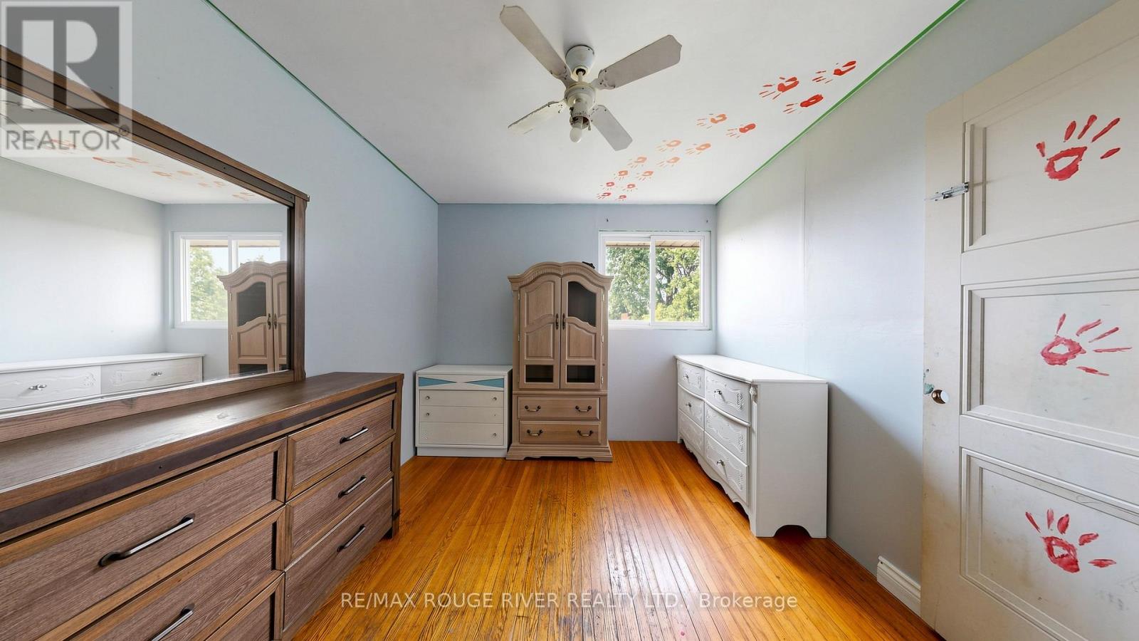 121 DEACON LANE - 23