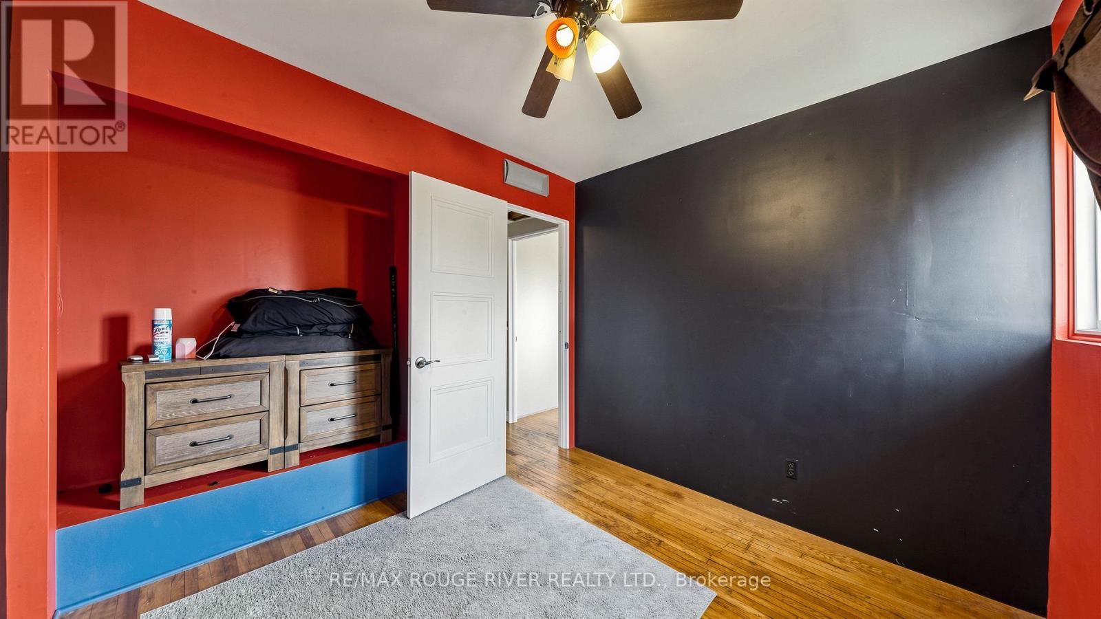 121 DEACON LANE - 28