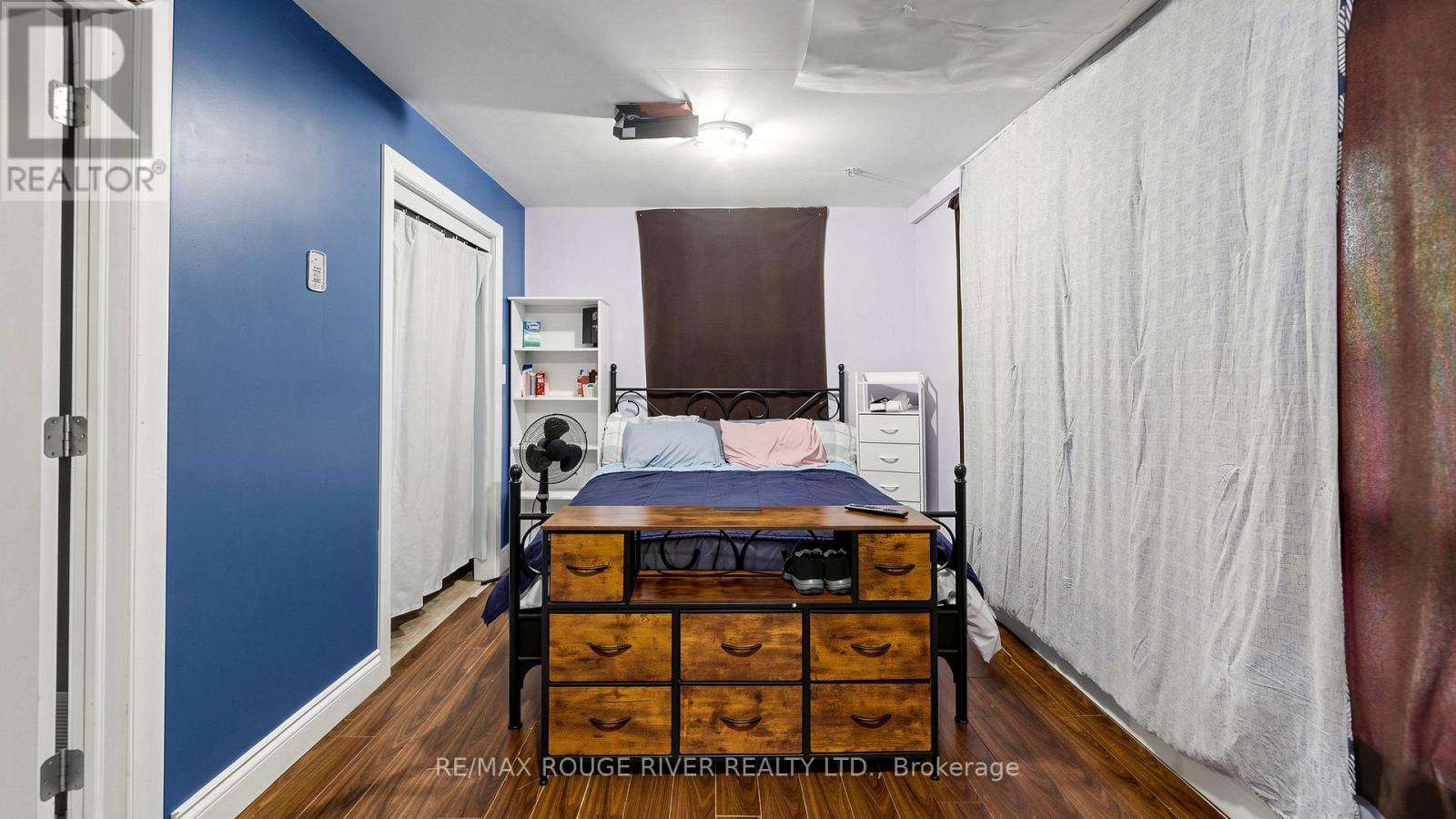 121 DEACON LANE - 31