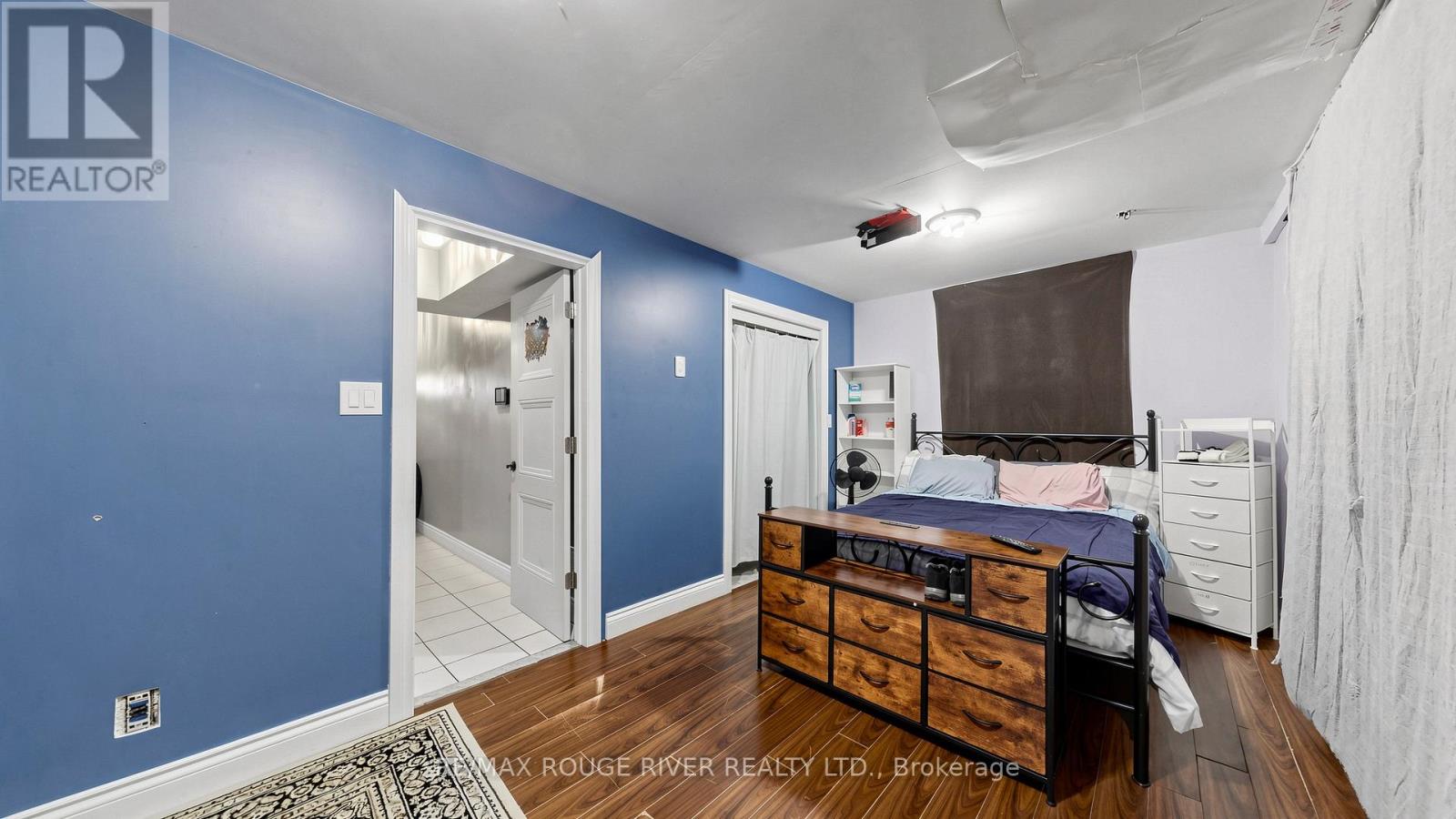 121 DEACON LANE - 32