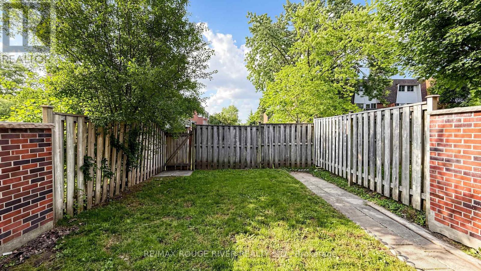 121 DEACON LANE - 43
