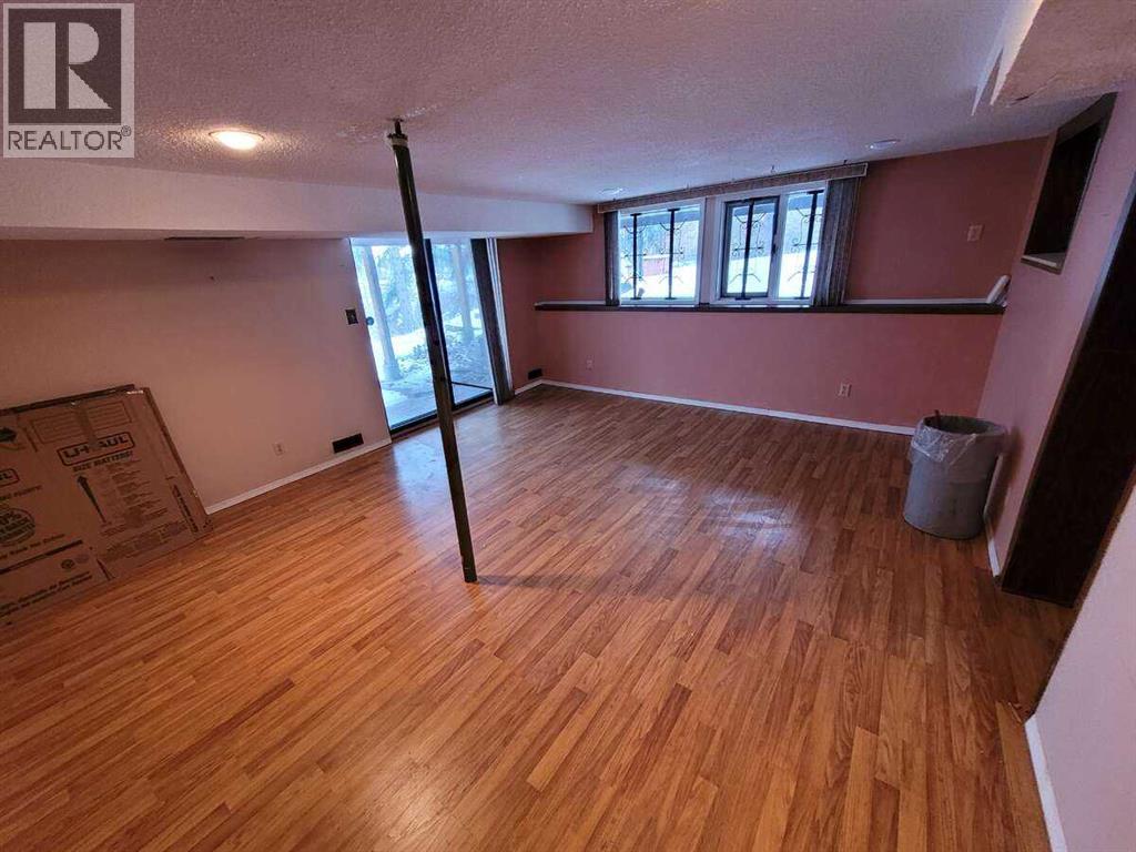 15 Glenview Drive SW - 23