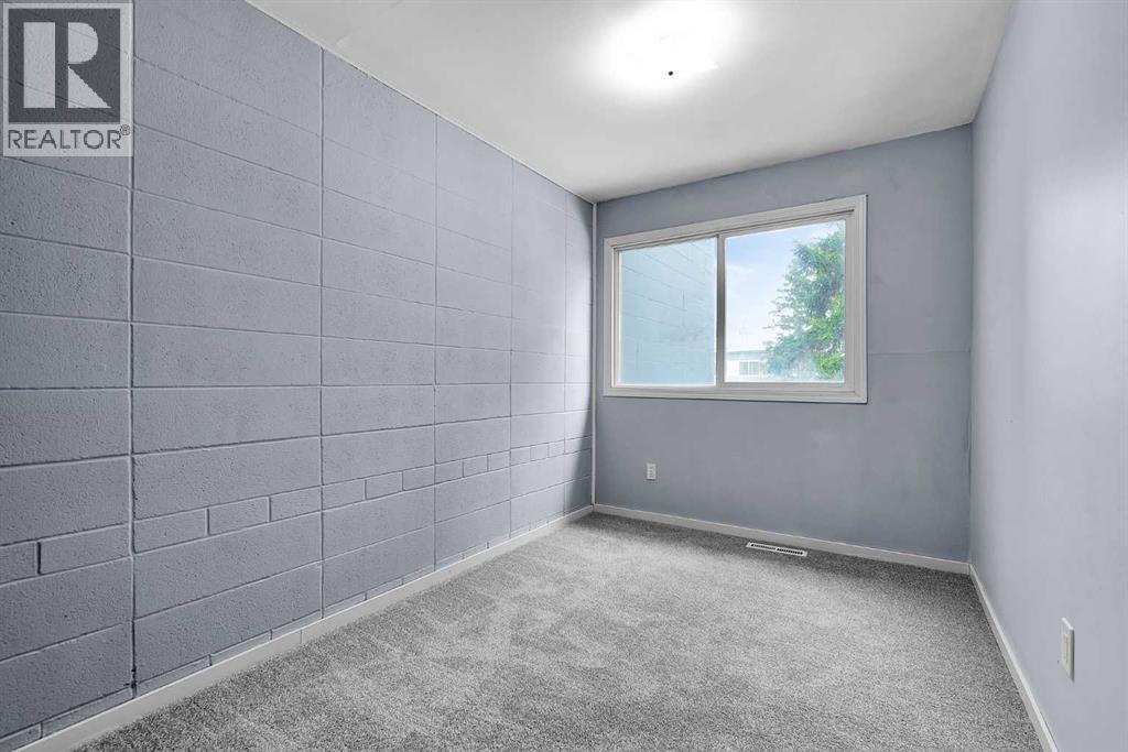 #156 2211 19 Street NE - 19