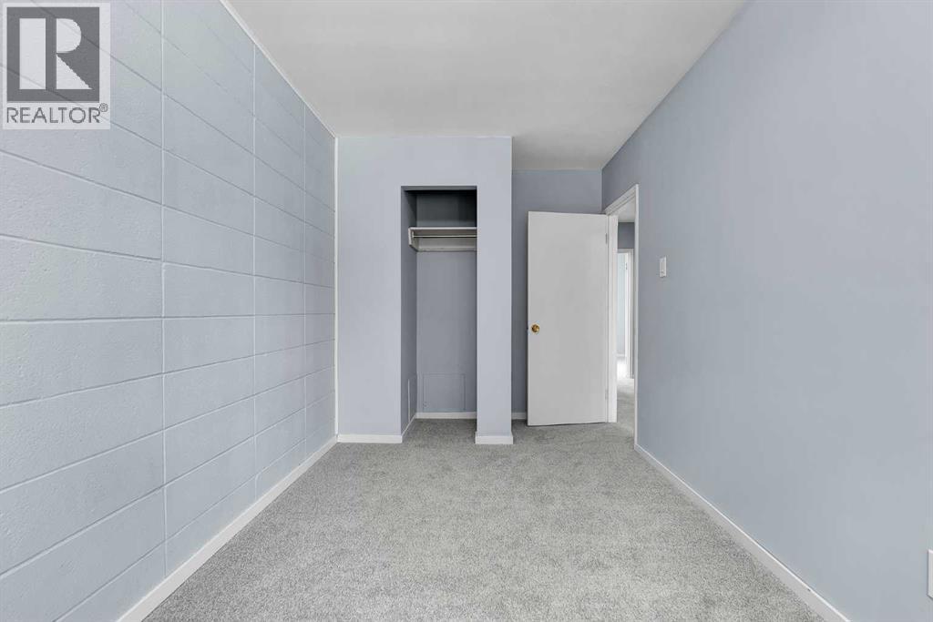 #156 2211 19 Street NE - 22
