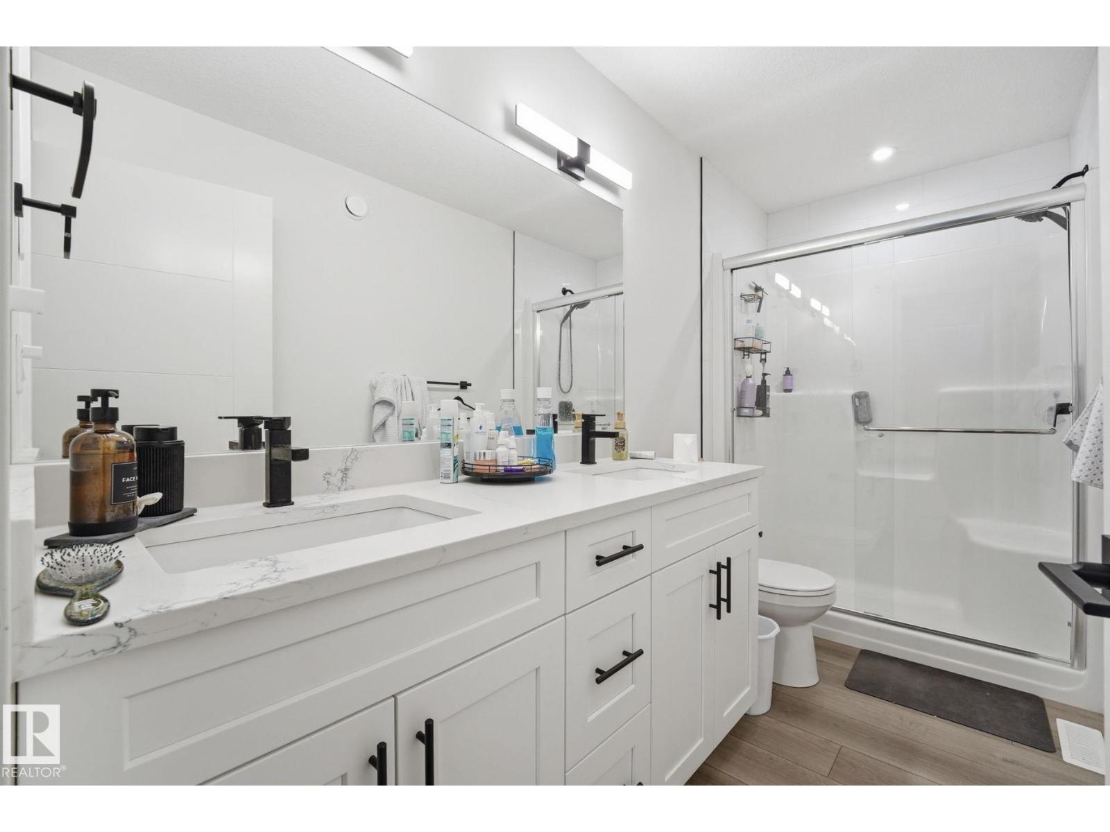 11007 132 ST NW - 10