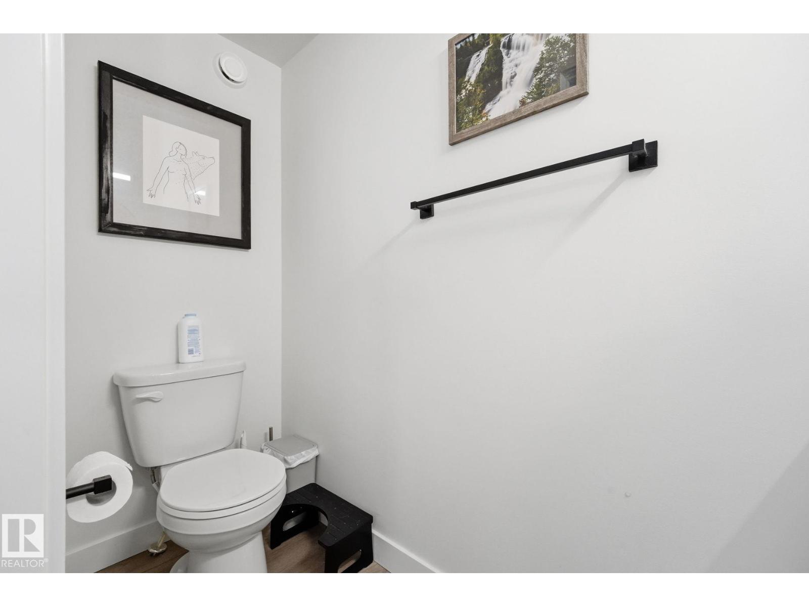 11007 132 ST NW - 14