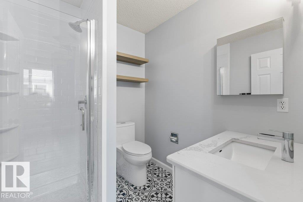 4239 30 AV NW — photo 27