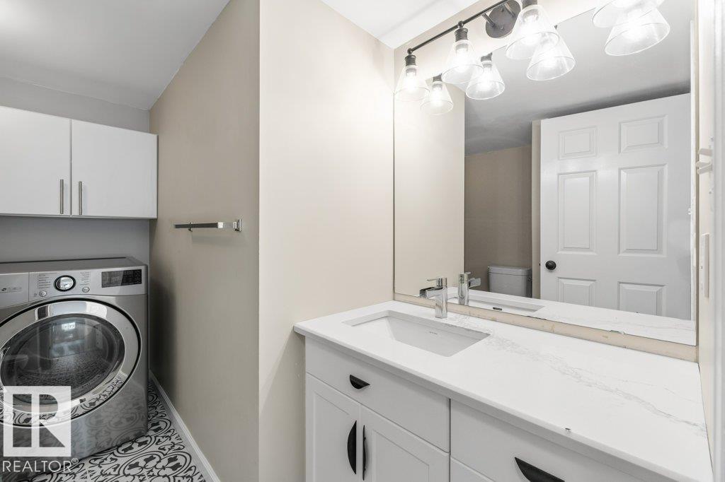 4239 30 AV NW — photo 36