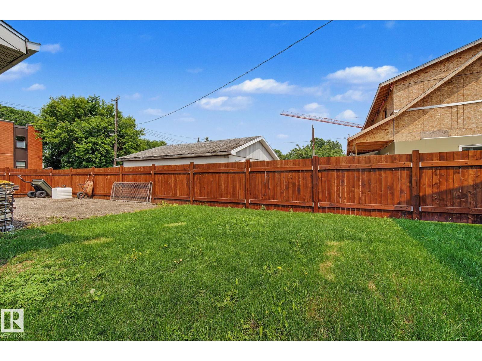 3622 115 AV NW — photo 46