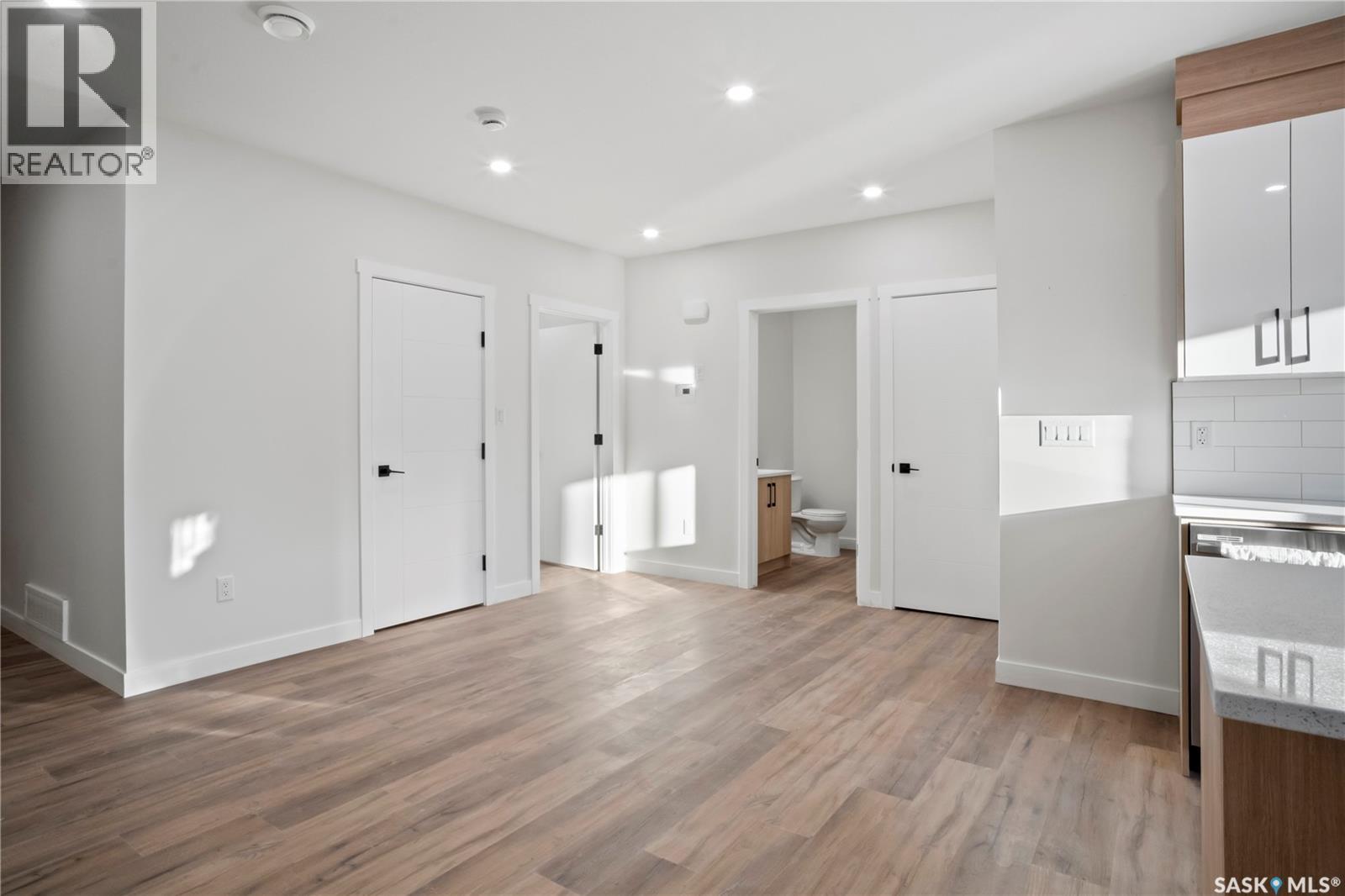 1162 Poley STREET N - 32