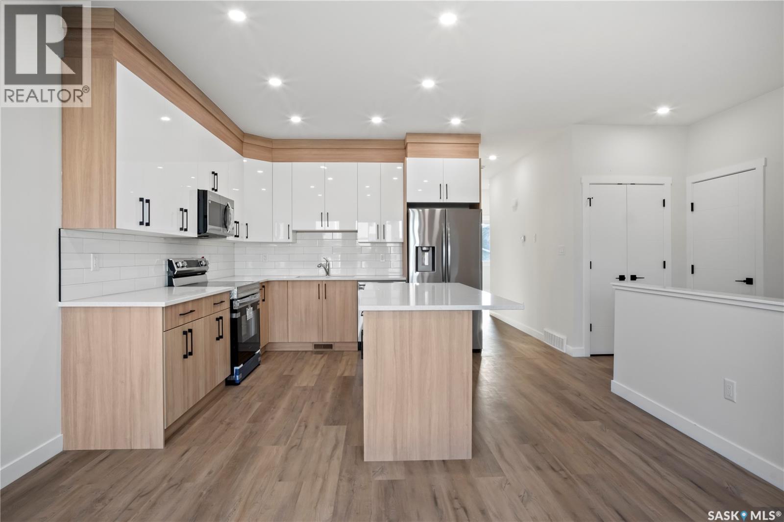 1162 Poley STREET N - 6