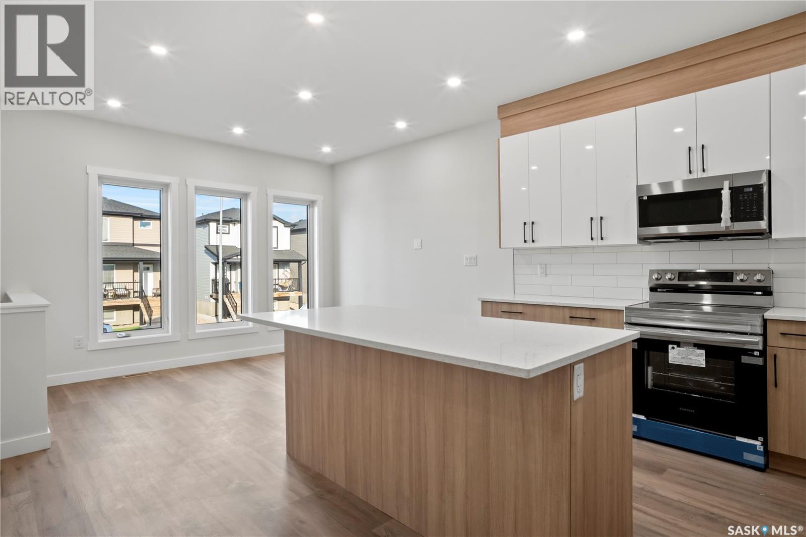 1158 Poley STREET N - 3