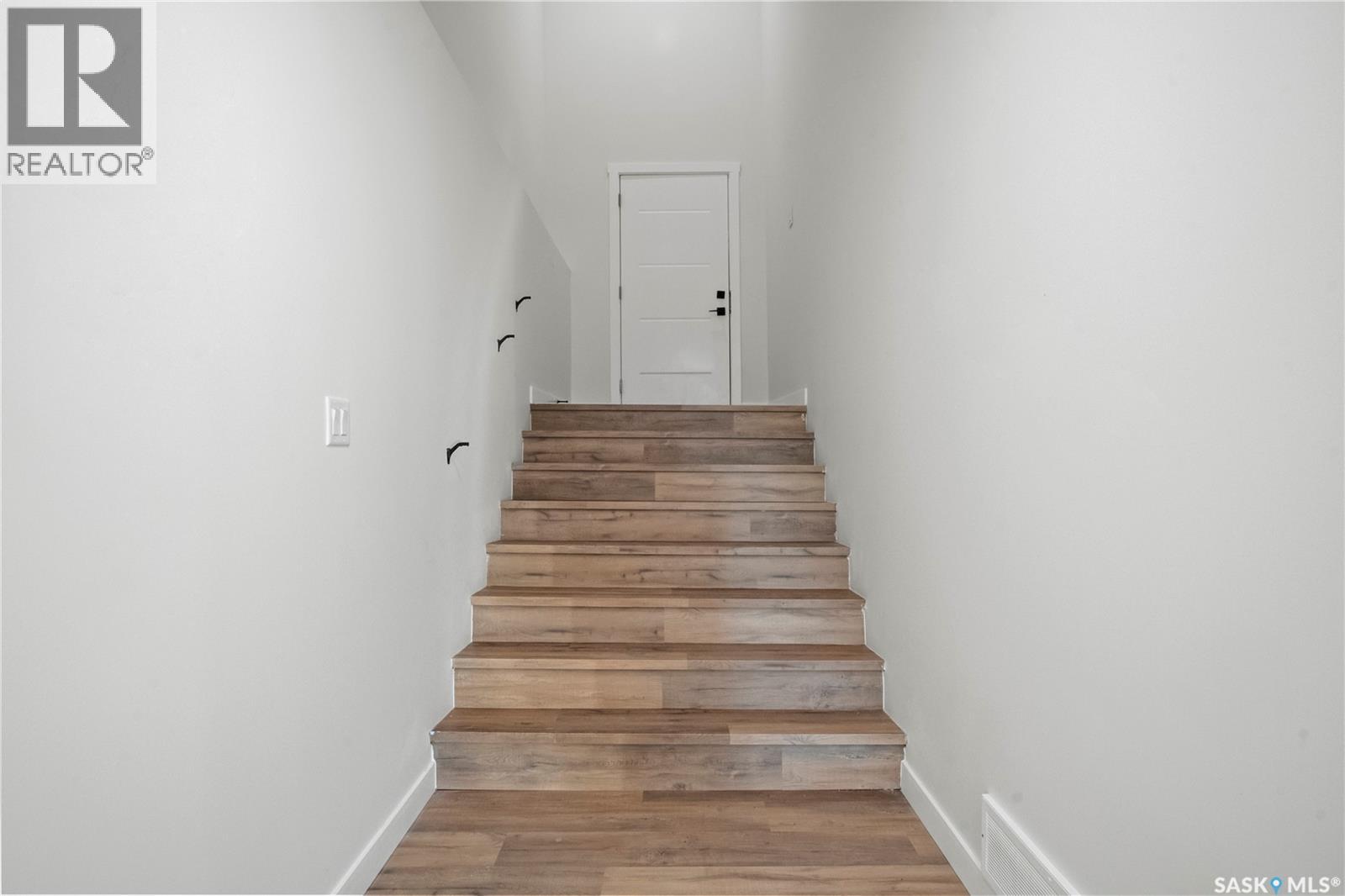 1150 Poley STREET N - 24