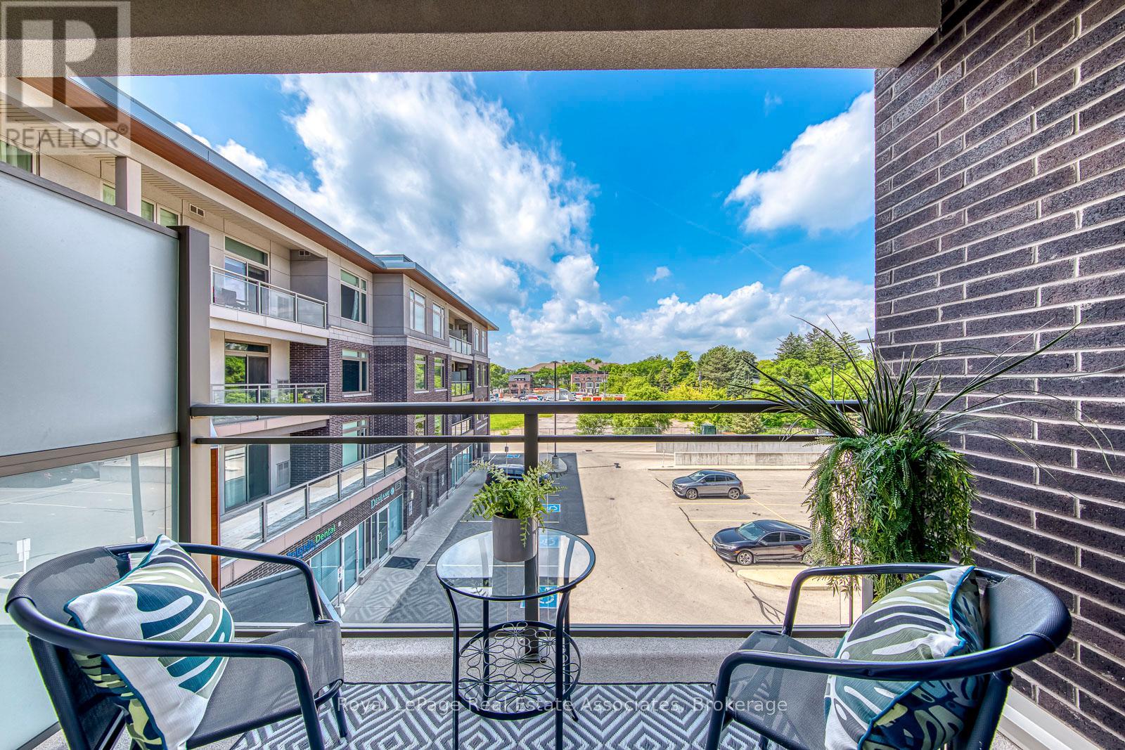 #324 457 PLAINS ROAD E - 16