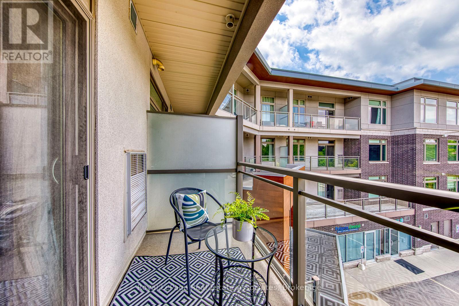 #324 457 PLAINS ROAD E - 17