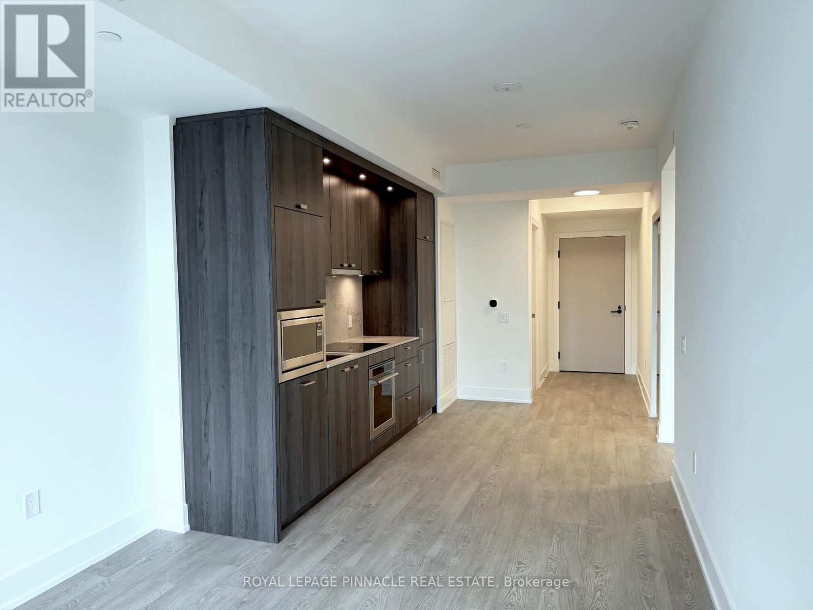 #444 858 DUPONT STREET - 3