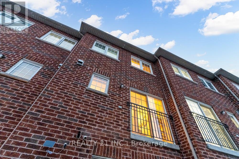 17 ROCK HAVEN LANE - 31