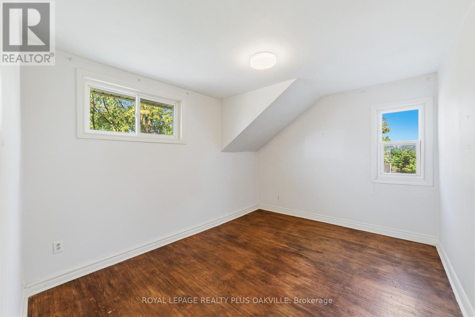 47 STEWART STREET - 20