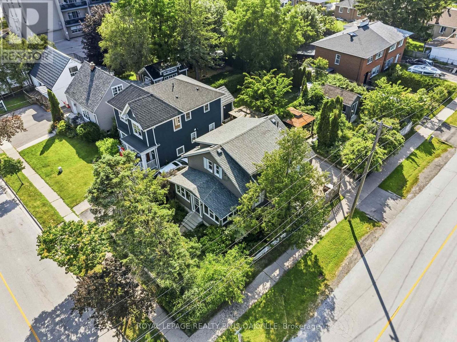 47 STEWART STREET - 30