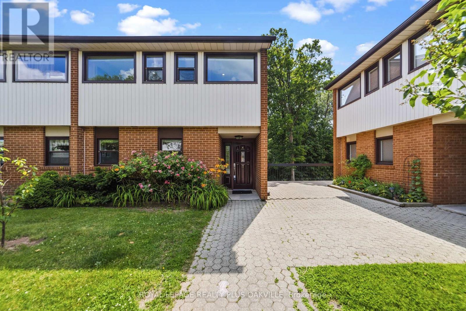 #27 530 FALGARWOOD DRIVE - 1