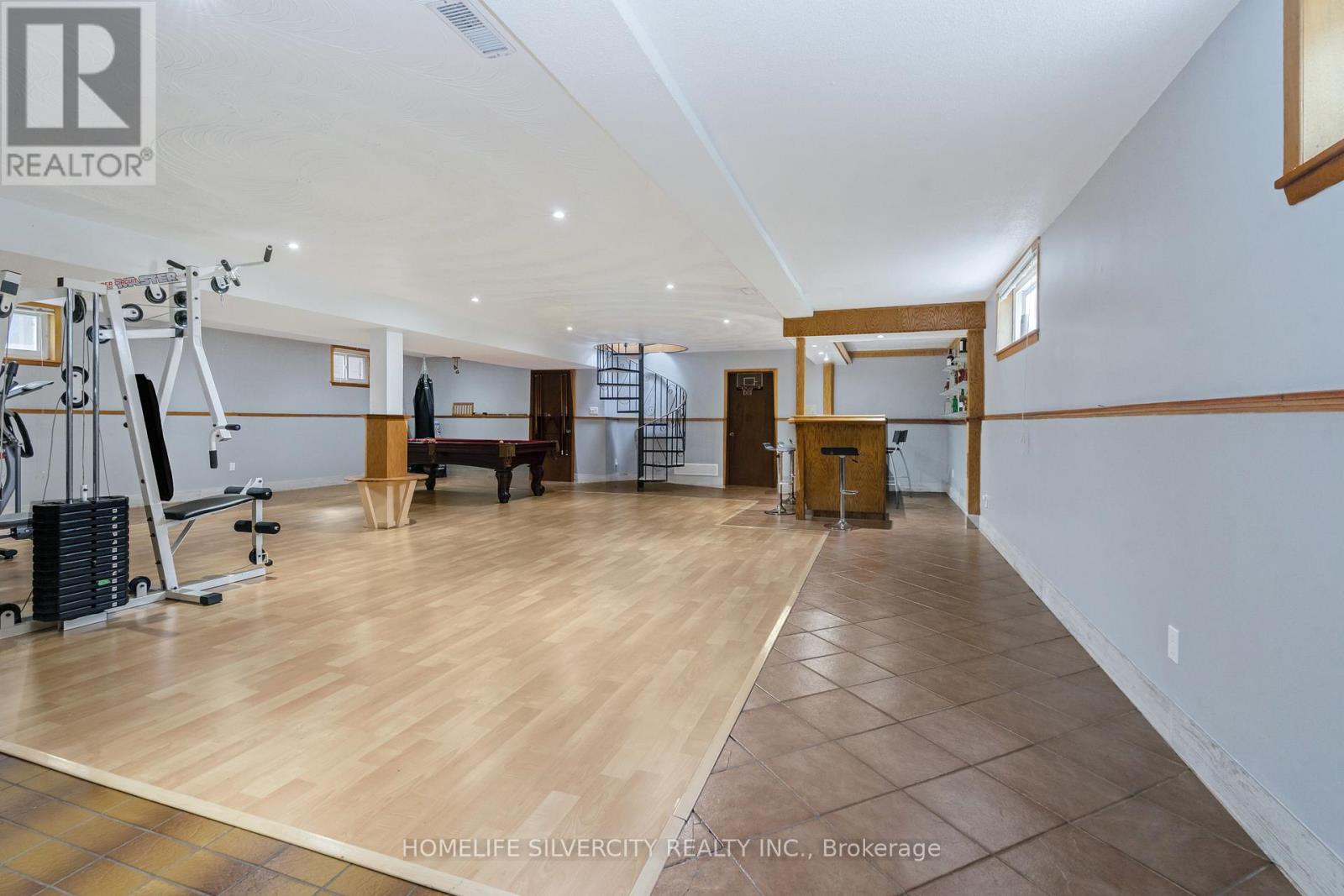 8484 WINSTON CHURCHILL BOULEVARD N - 32