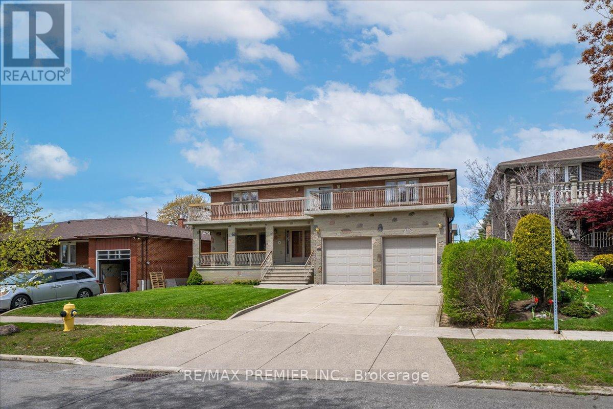 100 HALLSPORT CRESCENT - 2