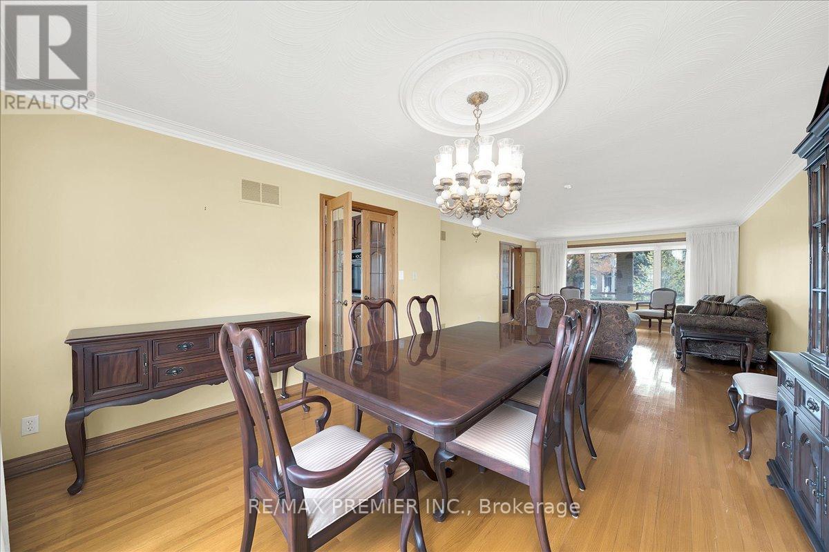 100 HALLSPORT CRESCENT - 9