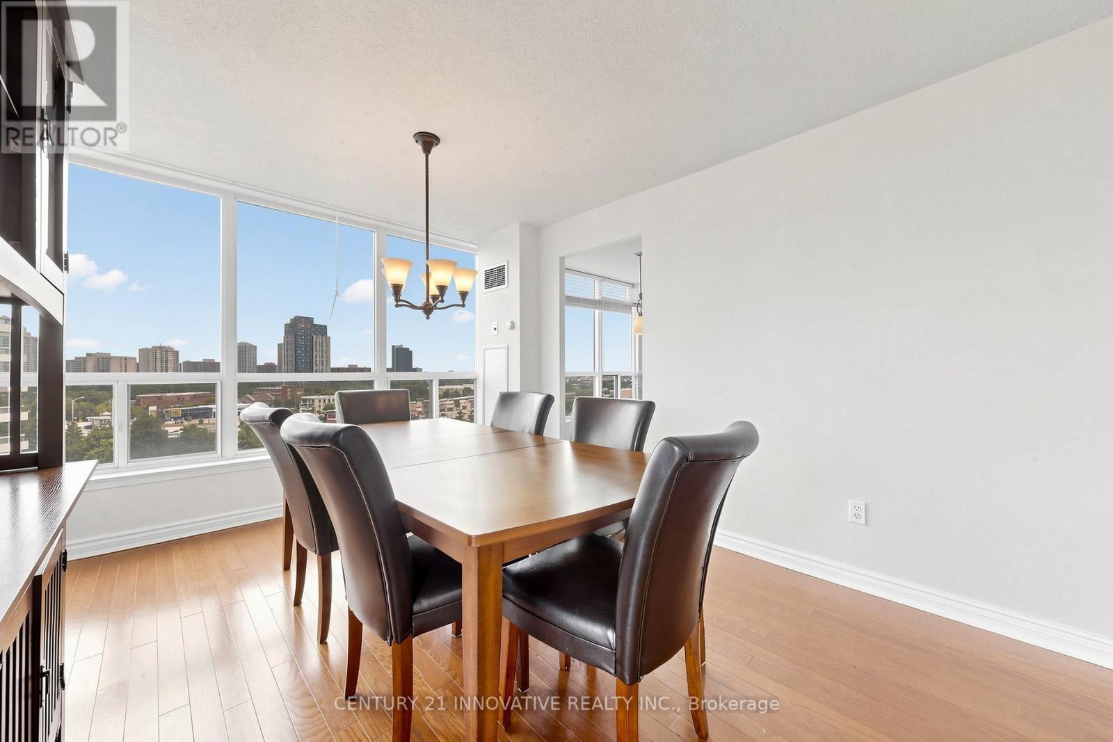 #912 12 LAURELCREST STREET - 11