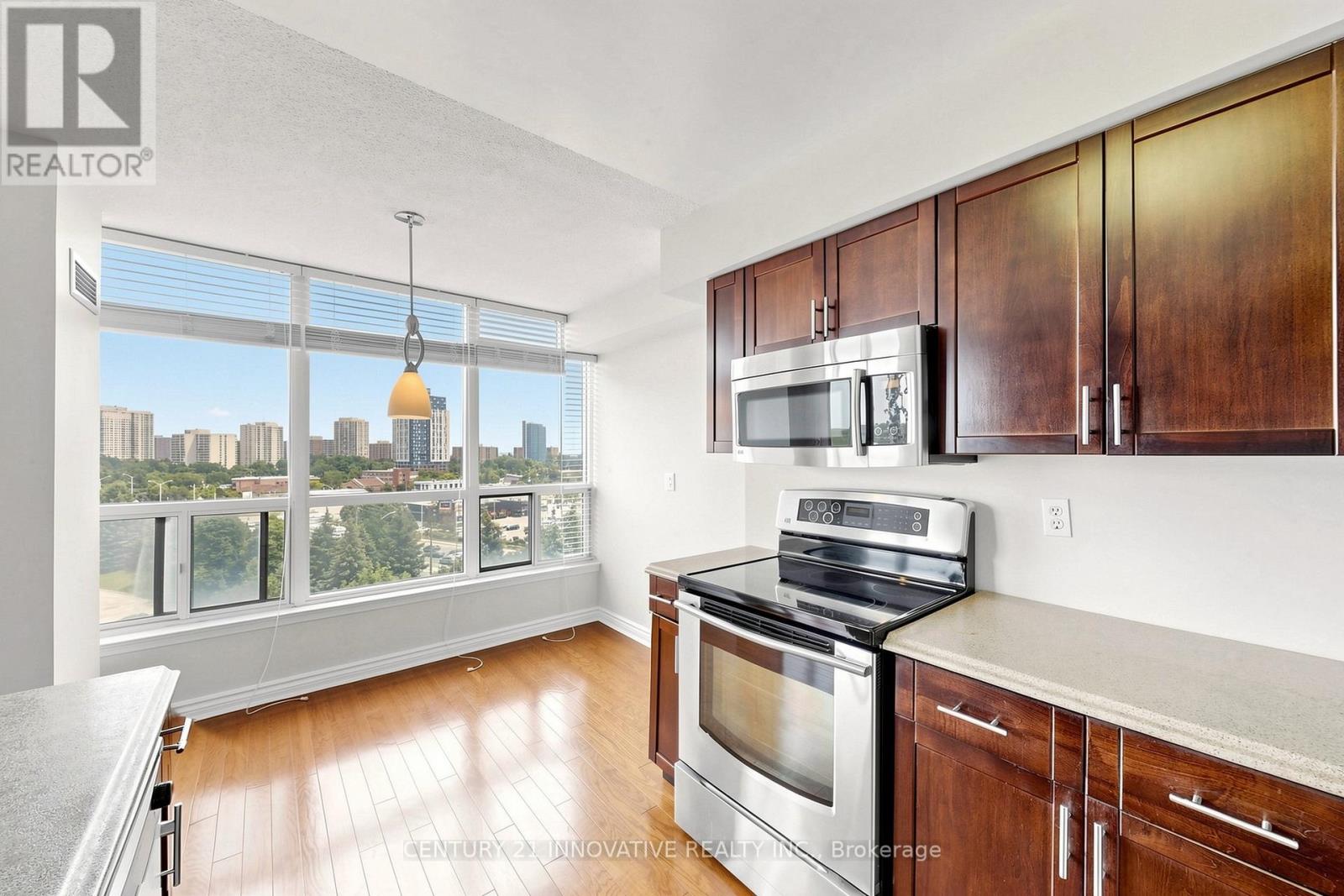 #912 12 LAURELCREST STREET - 15