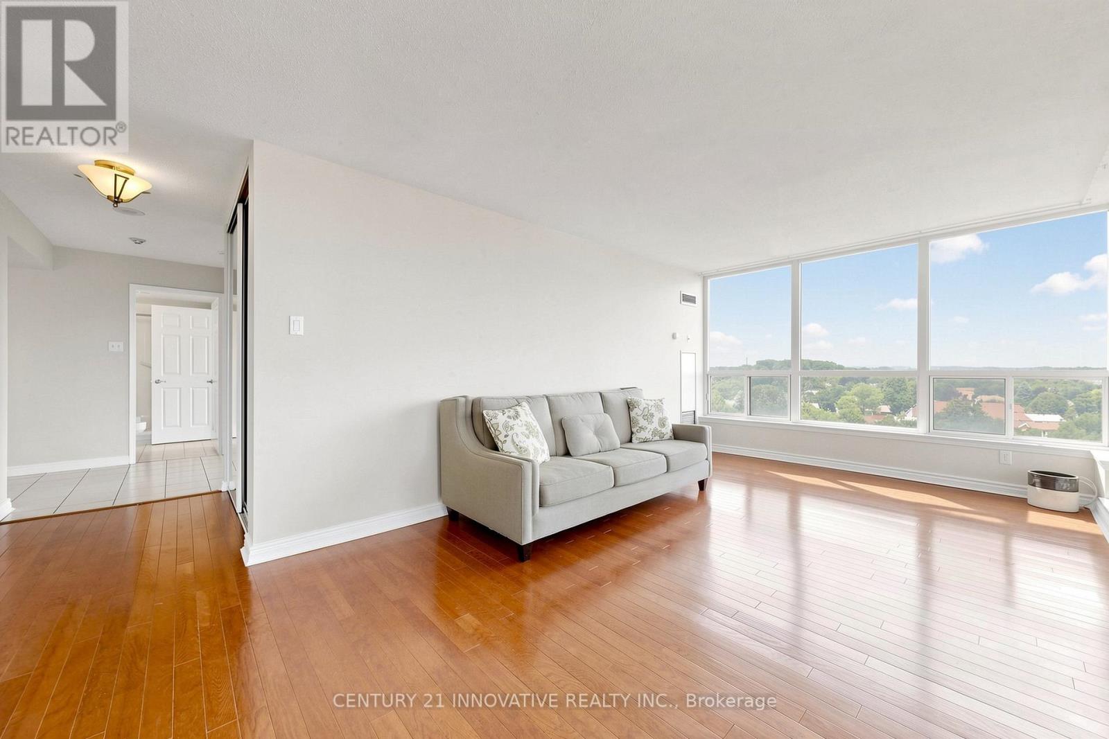 #912 12 LAURELCREST STREET - 17