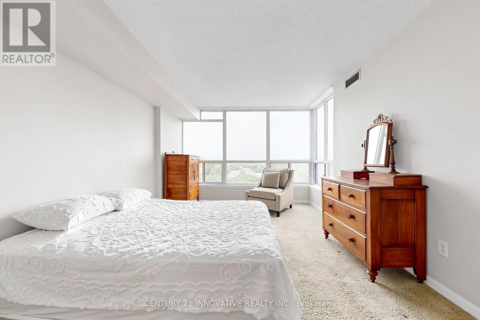#912 12 LAURELCREST STREET - 21
