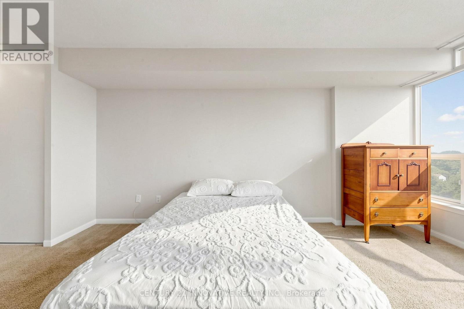 #912 12 LAURELCREST STREET - 22