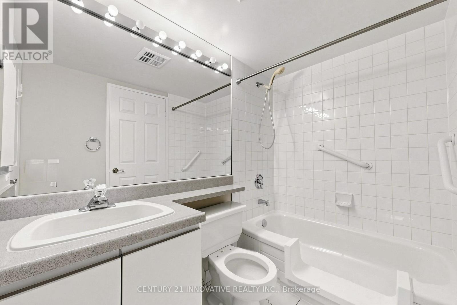 #912 12 LAURELCREST STREET - 24
