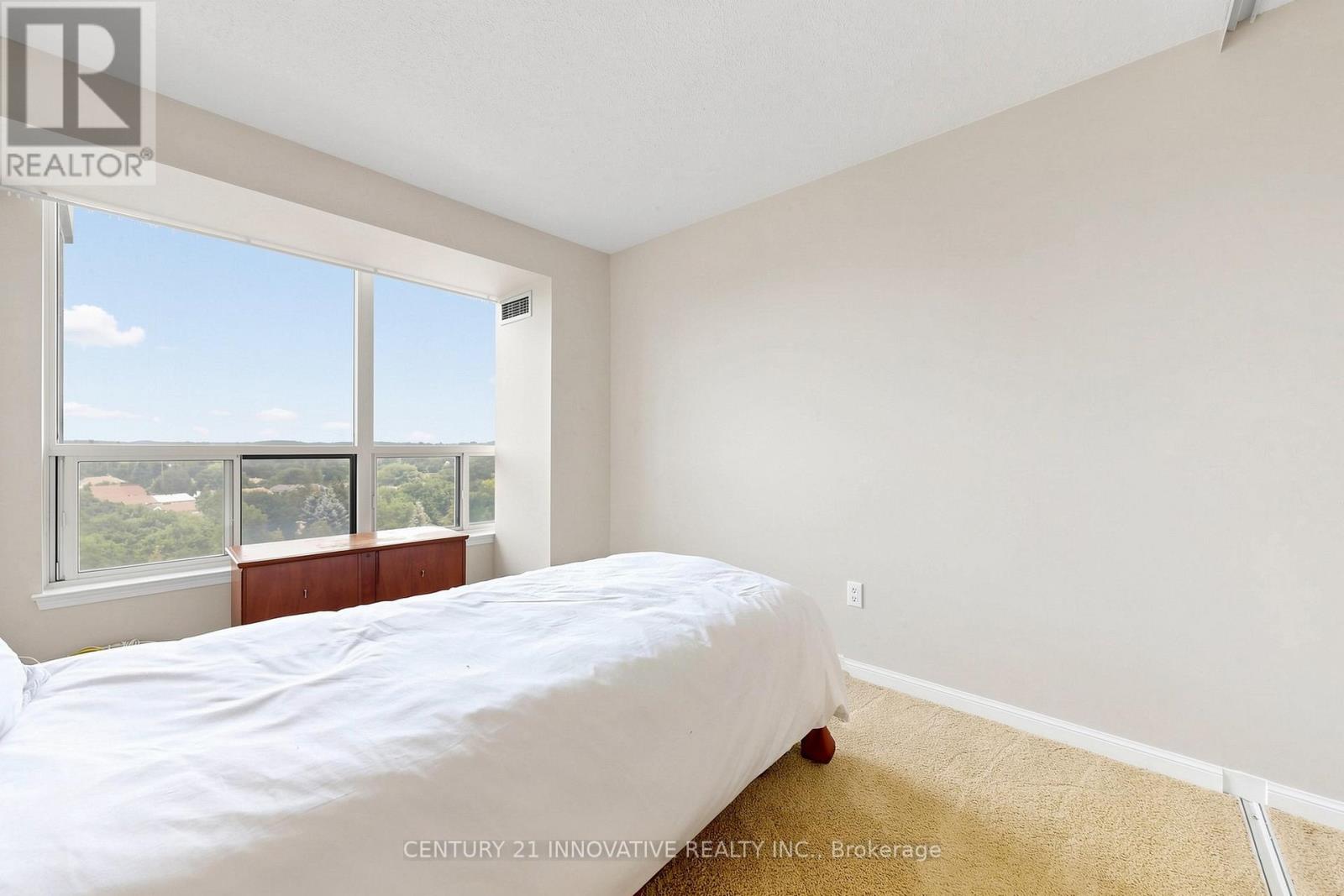 #912 12 LAURELCREST STREET - 26