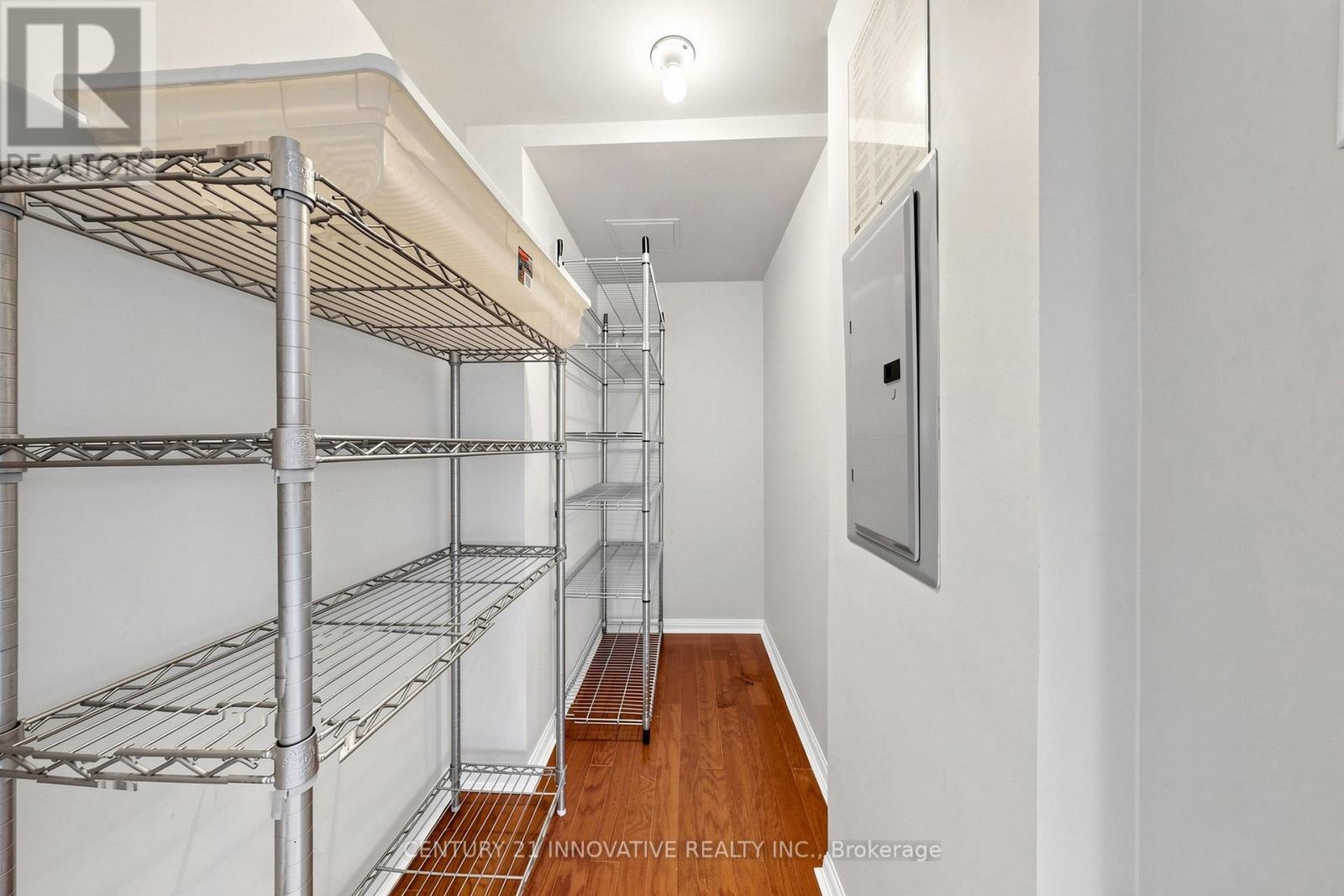 #912 12 LAURELCREST STREET - 34