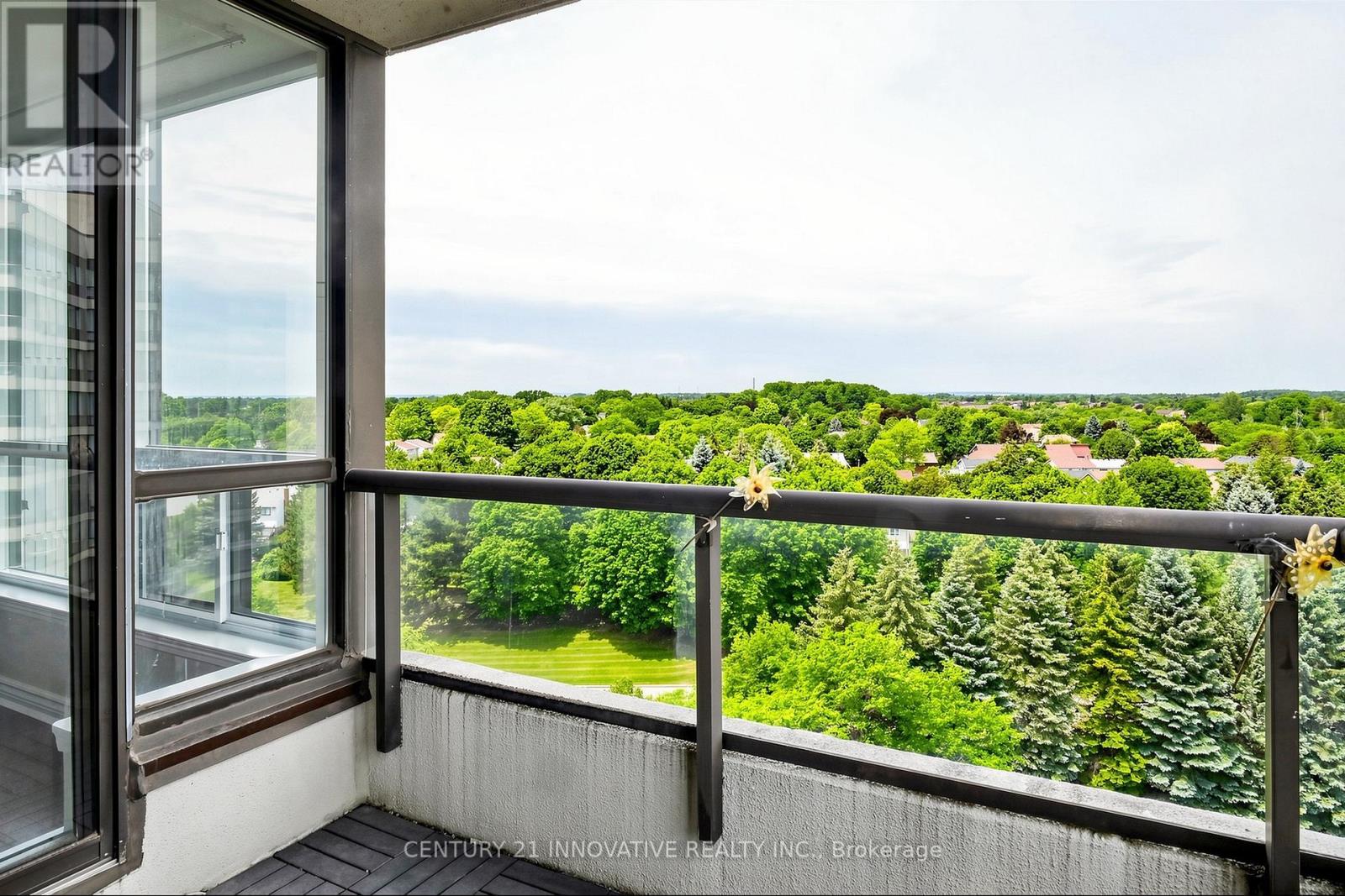 #912 12 LAURELCREST STREET - 39